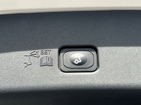 New 2026 Lincoln Nautilus Reserve AWD/4WD image 14