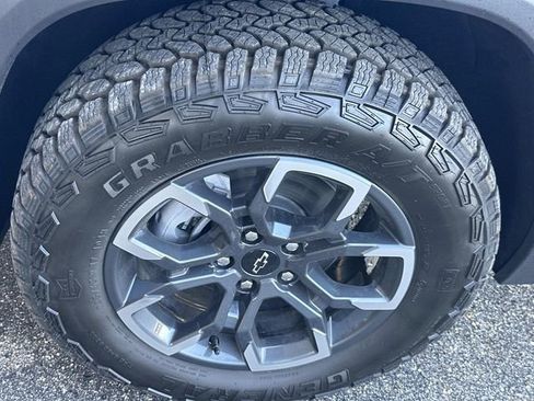 New 2026 Chevrolet Equinox ACTIV w/ LPO, Floor Liner Package image 35