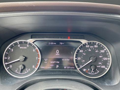 Used 2022 Nissan Rogue SV w/ SV Premium Package image 17