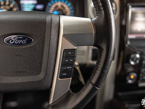 Used 2013 Ford F150 Platinum image 17