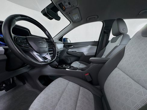 Used 2022 Chevrolet Bolt EUV Premier w/ Super Cruise Package image 21