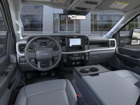 New 2026 Ford F350 XL w/ XL Chrome Package RWD image 9