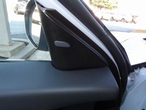 Used 2025 Nissan Altima 2.5 SR w/ SR Premium Package image 18