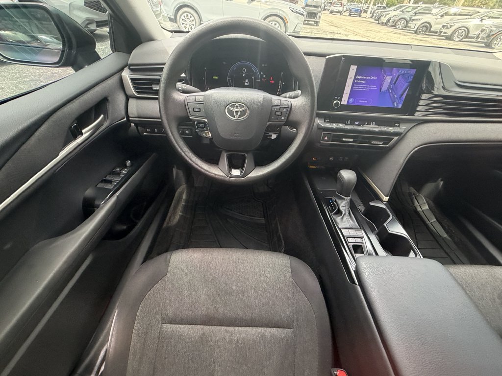 Used 2025 Toyota Camry LE FWD image 14