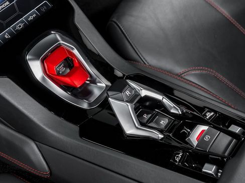 Used 2020 Lamborghini Huracan EVO AWD/4WD image 28