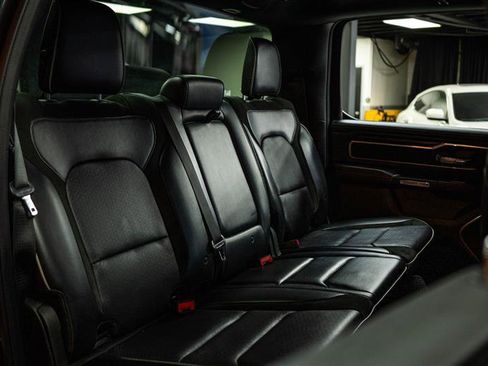 Used 2024 RAM 1500 Laramie image 11