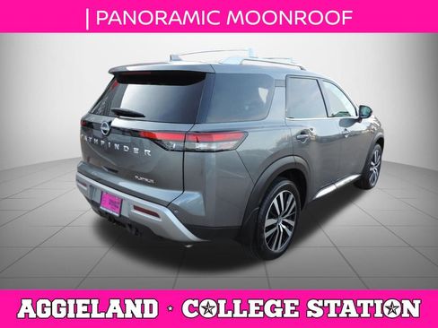 Used 2024 Nissan Pathfinder Platinum w/ Cargo Package FWD image 4