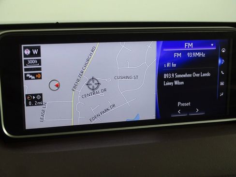 Used 2016 Lexus RX 450h AWD image 34