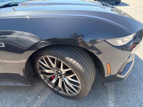 Used 2024 Ford Mustang GT Premium image 7