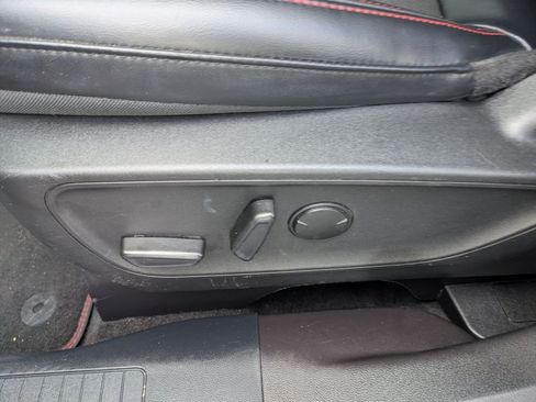 Used 2023 Ford Escape ST-Line w/ Tech Pack #1 FWD image 21