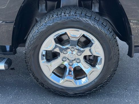 Used 2019 RAM 1500 Big Horn AWD/4WD image 33
