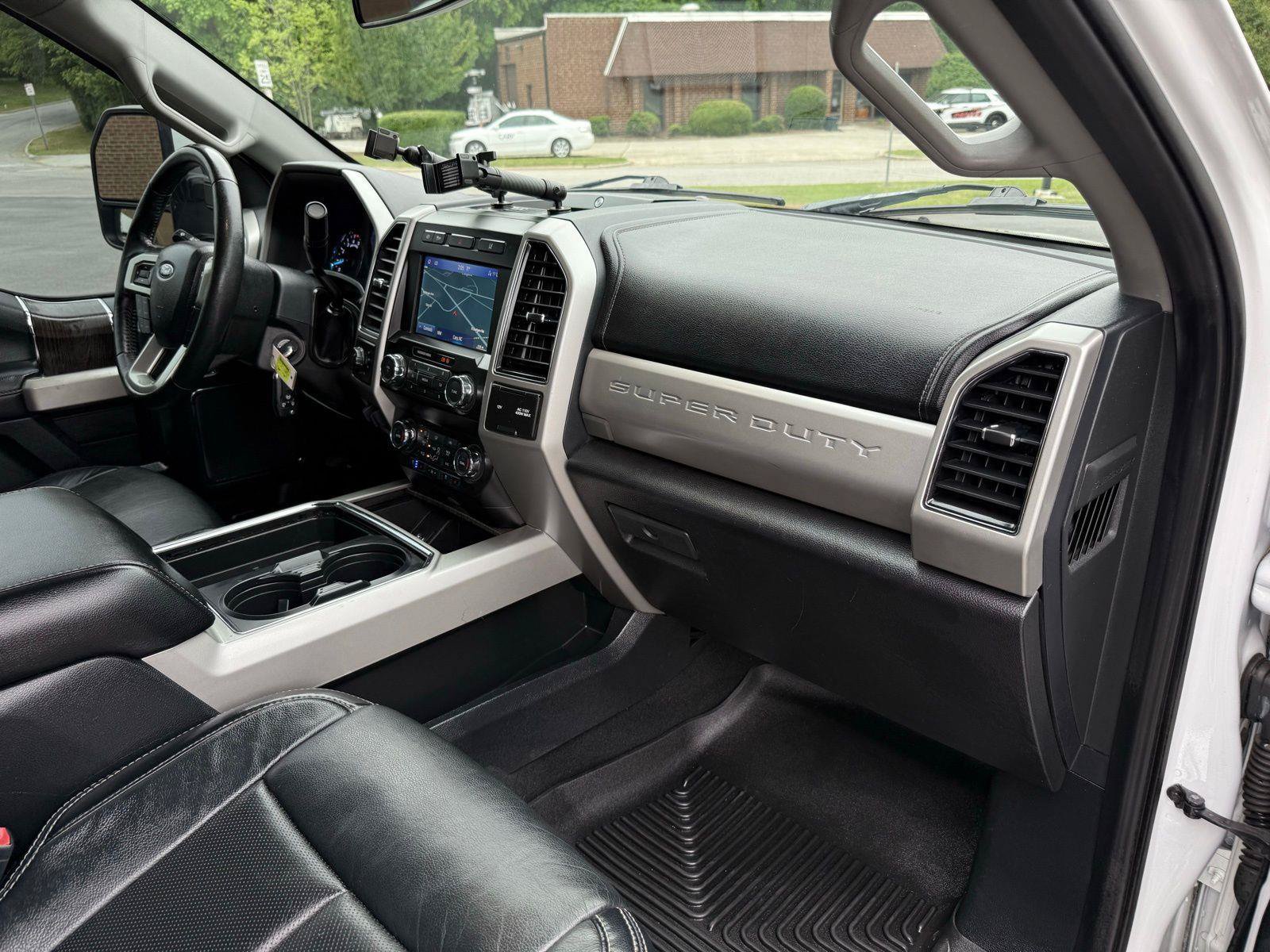 Used 2020 Ford F250 Lariat w/ Lariat Value Package AWD/4WD image 24