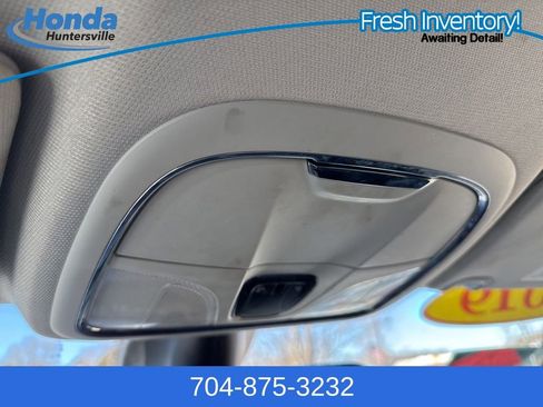 Used 2019 Jeep Cherokee Trailhawk w/ Cold Weather Group image 29