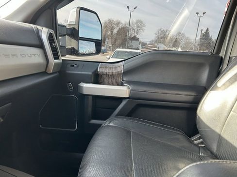 Used 2018 Ford F250 Lariat image 24