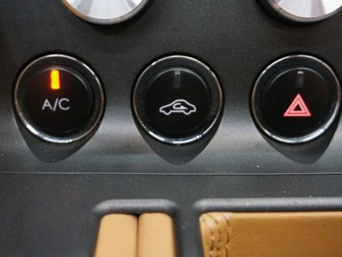 Used 2008 Aston Martin V8 Vantage Roadster image 85