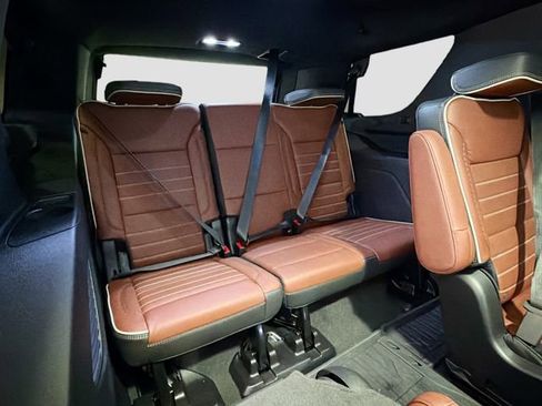 Used 2024 GMC Yukon Denali Ultimate image 27