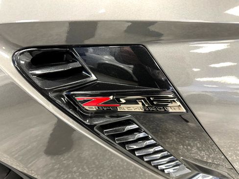 Used 2016 Chevrolet Corvette Z06 w/ 3LZ Preferred Equipment Group image 33