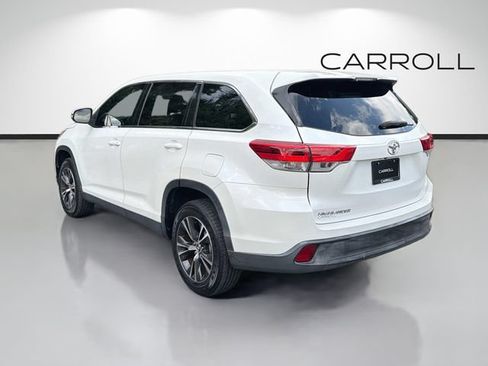Used 2019 Toyota Highlander LE FWD image 5