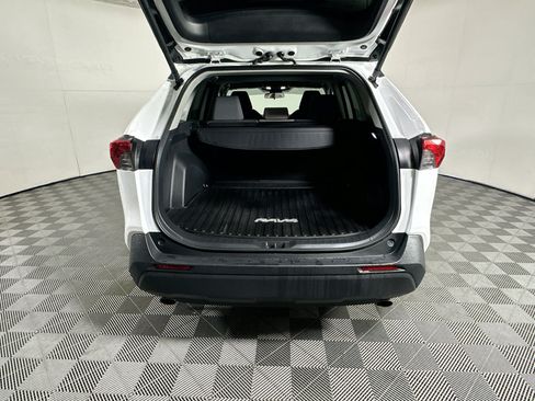 Certified 2025 Toyota RAV4 XLE w/ Convenience Package FWD image 31
