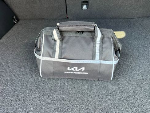 Used 2026 Kia Sportage SX image 11