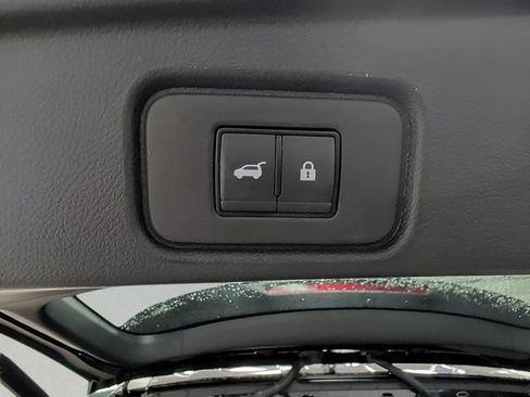 Used 2025 Nissan Pathfinder SL w/ Lighting Package (N92) AWD/4WD image 23