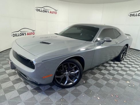 Used 2017 Dodge Challenger SXT Plus image 1