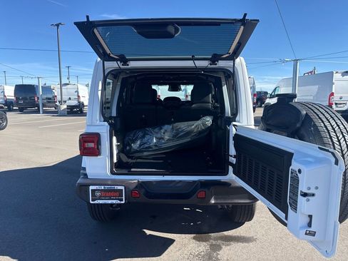 New 2026 Jeep Wrangler Sahara image 28