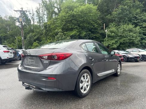 Used 2018 MAZDA MAZDA3 Sport FWD image 6