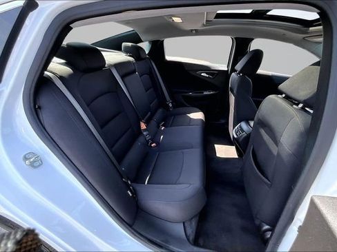 Used 2024 Chevrolet Malibu LT image 24