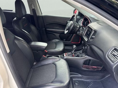 Used 2019 Jeep Compass Trailhawk AWD/4WD image 20