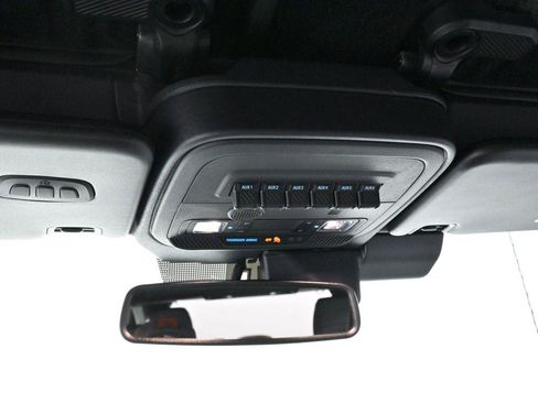 Used 2025 Ford Bronco Badlands AWD/4WD image 27
