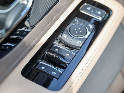 Used 2022 Lincoln Aviator Reserve w/ Equipment Group 201A AWD/4WD image 6