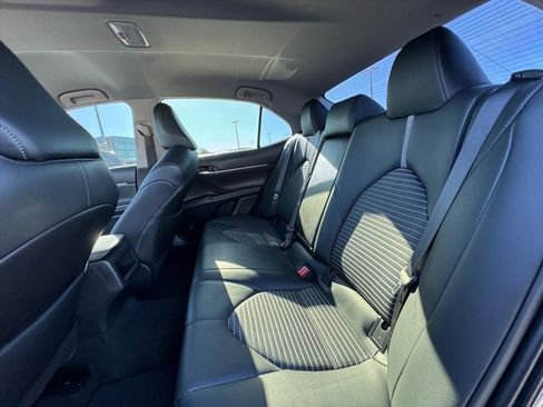 Used 2023 Toyota Camry SE image 10