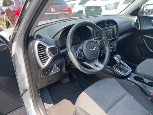 Used 2021 Kia Soul S image 8