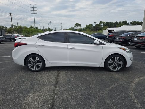 Used 2016 Hyundai Elantra Sport FWD image 3