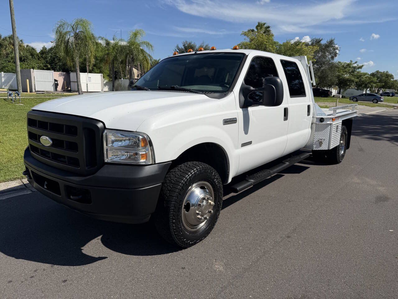 Used 2006 Ford F350 XL AWD/4WD image 1