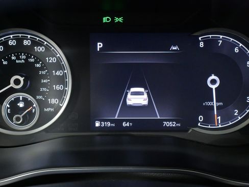 Used 2026 Genesis G70 2.5T Prestige image 39