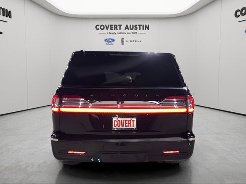 Used 2018 Lincoln Navigator Reserve w/ Technology Package image 4