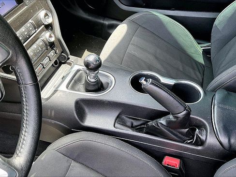 Used 2019 Ford Mustang Coupe RWD image 11