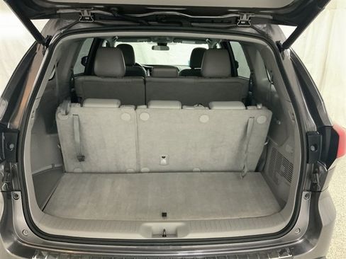 Used 2018 Toyota Highlander Plus image 8