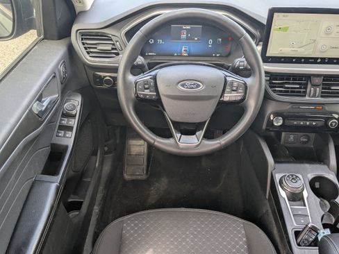 Used 2023 Ford Escape Active w/ Tech Pack #2 AWD/4WD image 18
