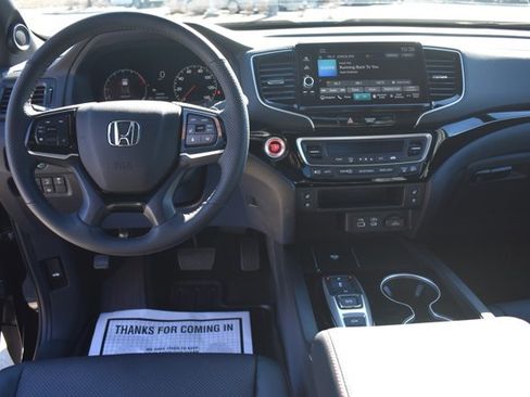 Used 2025 Honda Ridgeline Black Edition image 18