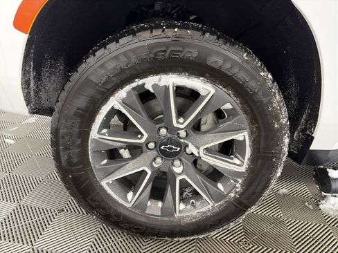 Used 2021 Chevrolet Tahoe Z71 w/ Rear Media and Nav Package image 14