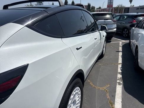 Used 2020 Tesla Model Y Performance AWD/4WD image 5