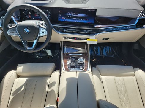 New 2027 BMW X7 xDrive40i w/ Executive Package AWD/4WD image 10
