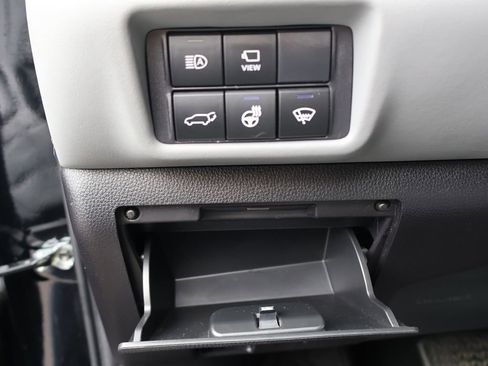 Used 2022 Toyota Highlander Limited image 19