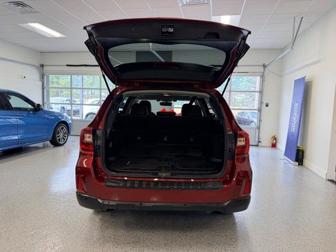 Used 2017 Subaru Outback 2.5i Limited image 24
