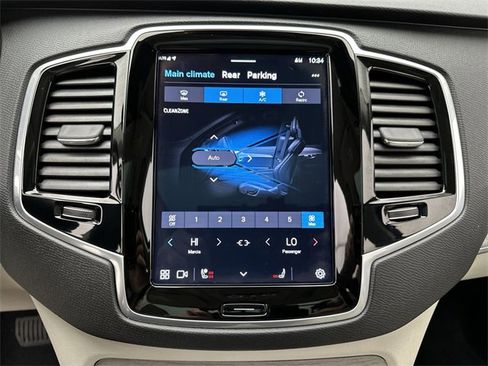 Certified 2025 Volvo XC90 B6 Plus w/ Protection Package Premier image 19
