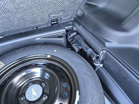 New 2025 Jeep Grand Cherokee Altitude image 94