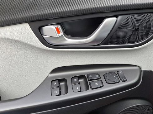 Used 2023 Hyundai Kona SEL image 14